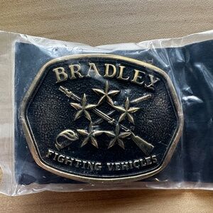 Vintage 1978 FMC Bradley Fighting Vehicle Brass Belt Buckle - NWOT